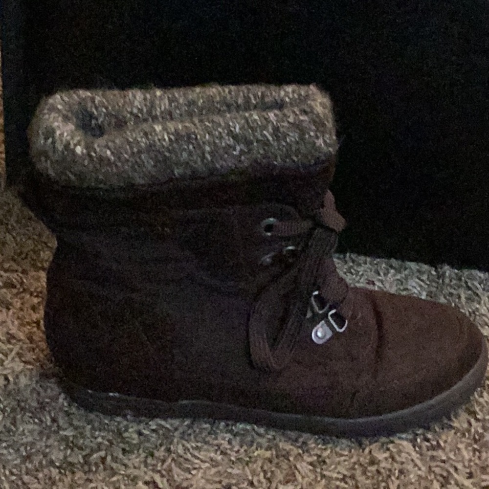 Brown Guess winter boots